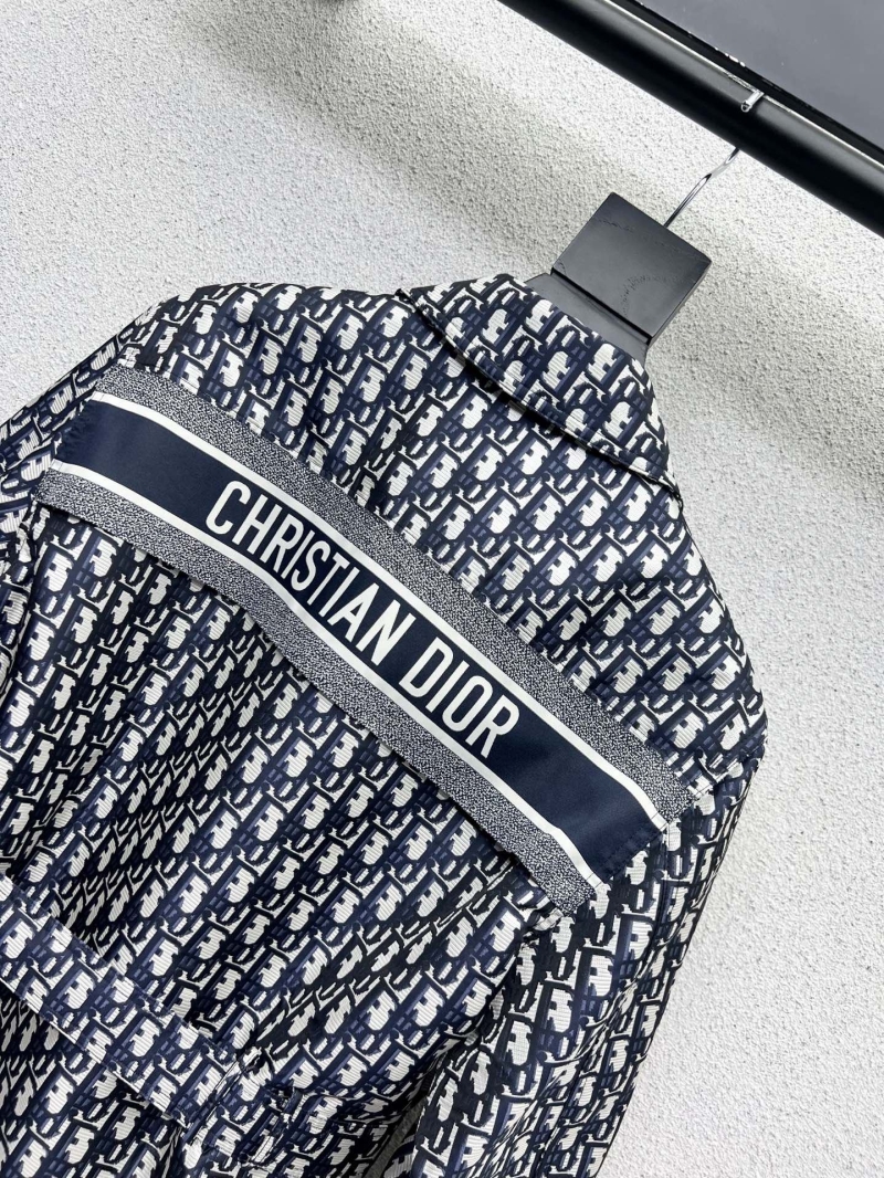 chr1st1an D10r outwear